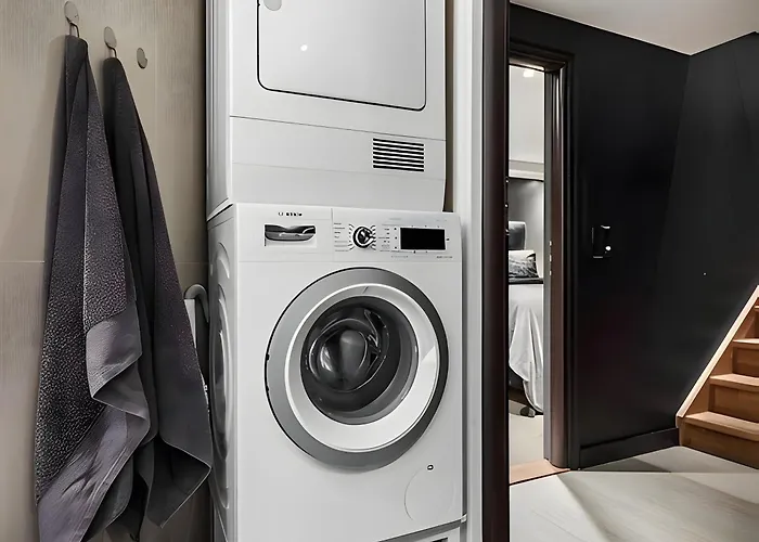 Roomsly I 1889 Building Near Bryggen *